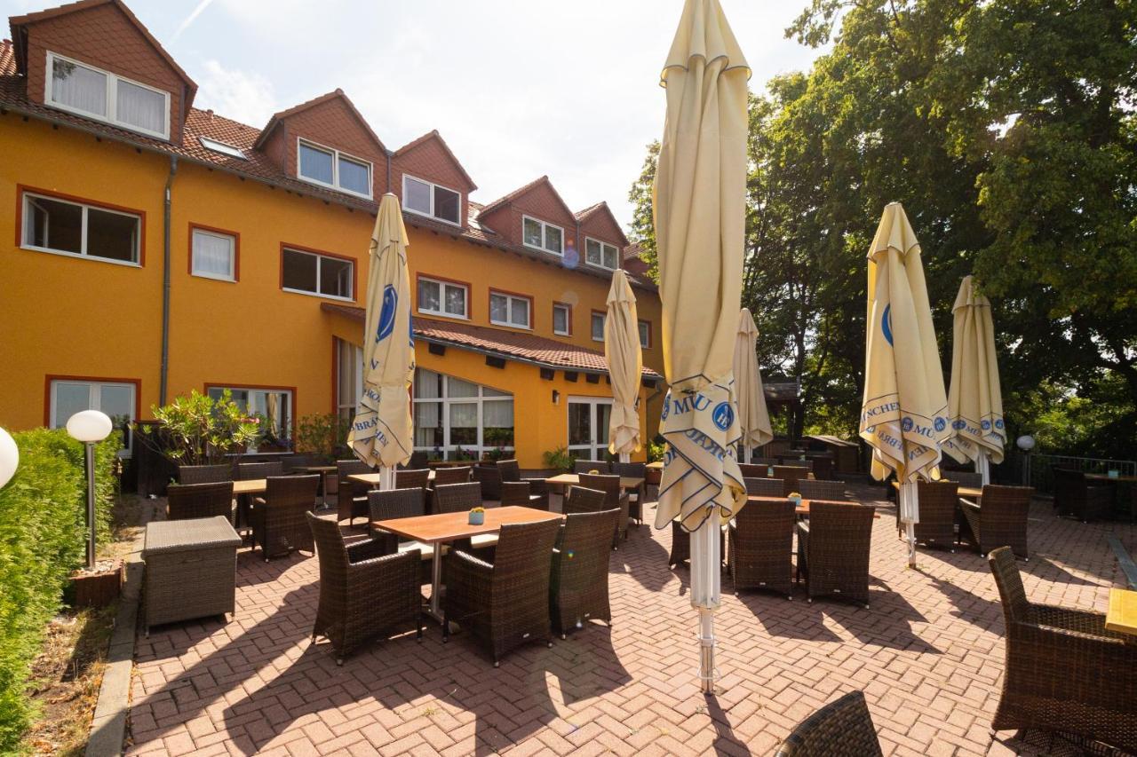 Hotel-Restaurant Weinberg Artern Exterior foto