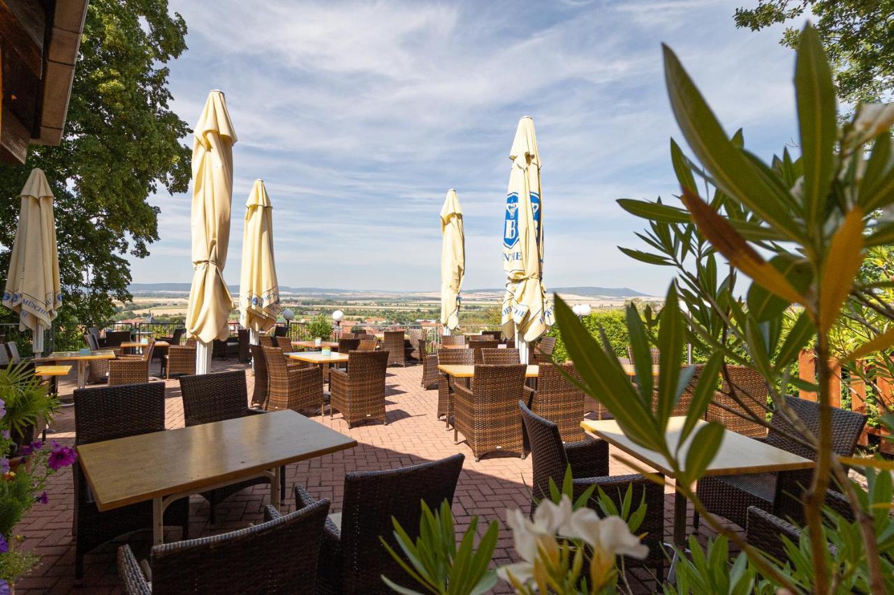 Hotel-Restaurant Weinberg Artern Exterior foto